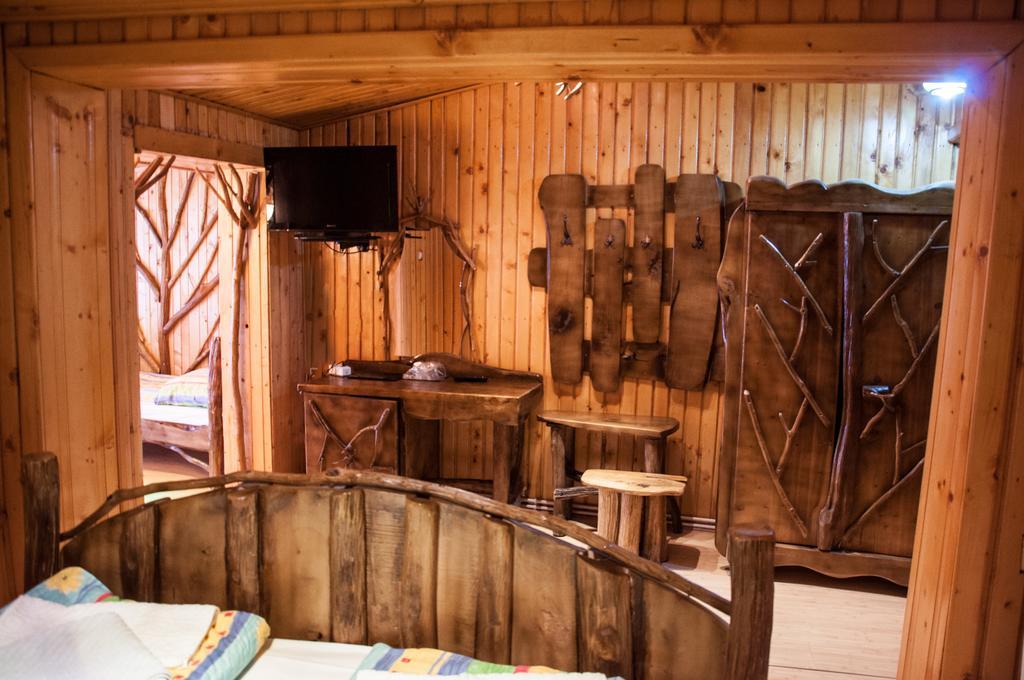 Pensiunea Sarmis Sarmizegetusa Zimmer foto